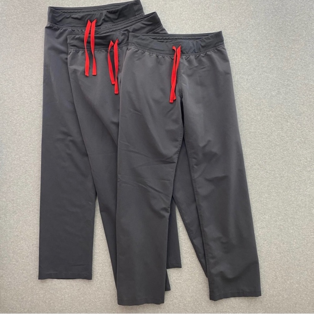Two pairs of charcoal figs size XS, can be sold individually or together!